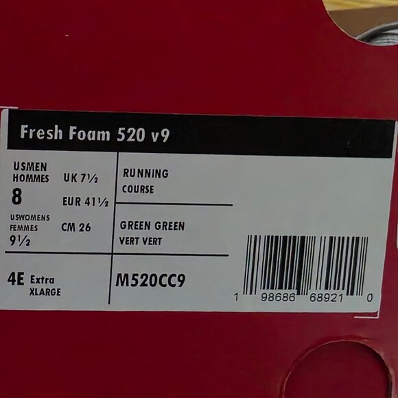 Athletic_Shoes